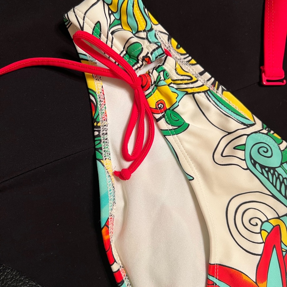 Bathing suit - Picture 3 of 8